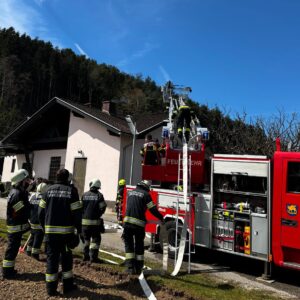 10-Jähriger bemerkte Dachstuhlbrand