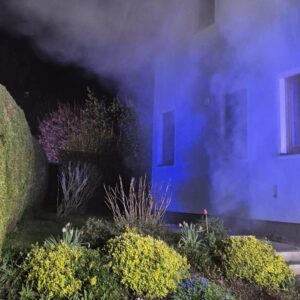 Feuerwehren bekämpften Brand in Keller