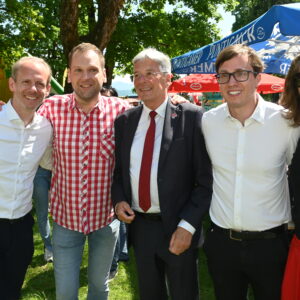 Fami­li­en­fest am Kreuz­bergl