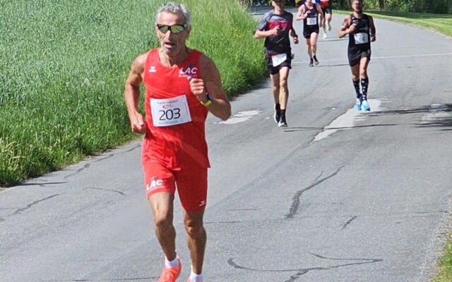 Sieg für Hans-Joa­chim Imre beim Ange­rer Volks­lauf