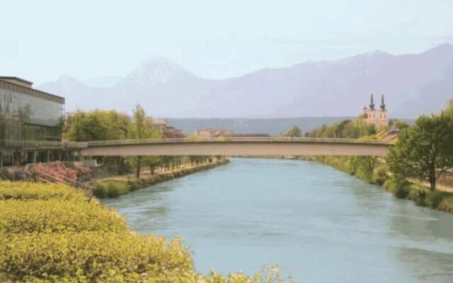 Zwei Men­schen aus Drau geret­tet