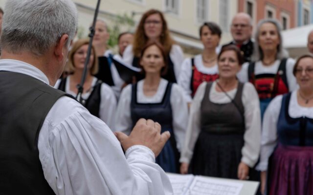 Vil­lach wird zur Büh­ne für Chor­mu­sik