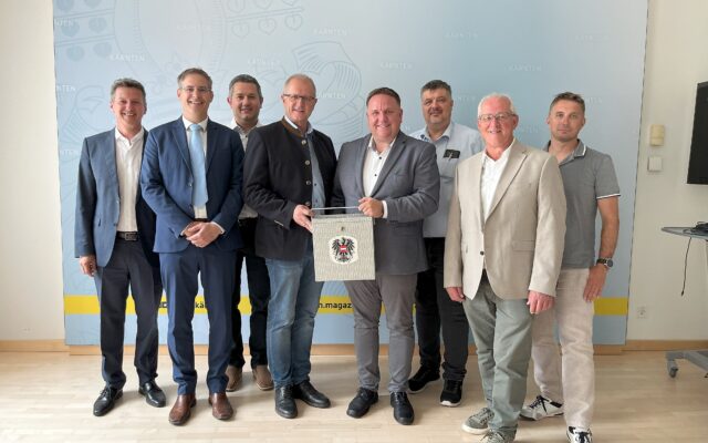 Start­schuss für Gemein­de­ver­band Feld­kir­chen