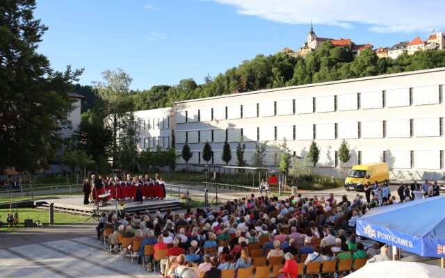 Chorabend im Stadt­park