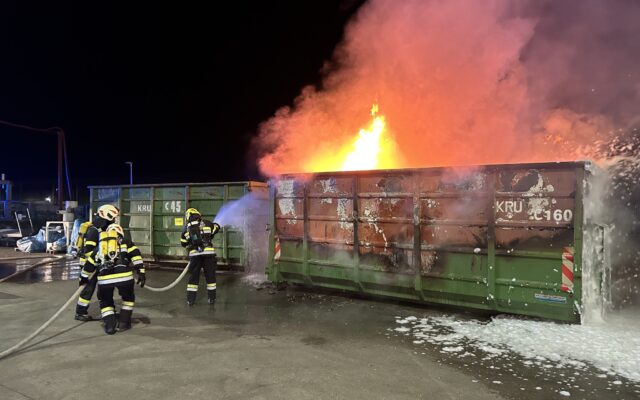 Bren­nen­der Con­tai­ner gelöscht