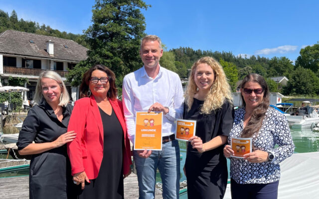 „Kin­der Will­kom­men“ im Krop­fitsch­bad