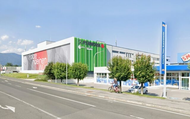 Neu­es Ein­kaufs­zen­trum: Super­no­va