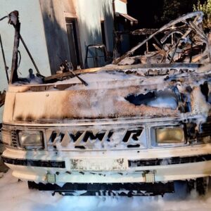 Großeinsatz: Wohnmobil stand in Flammen