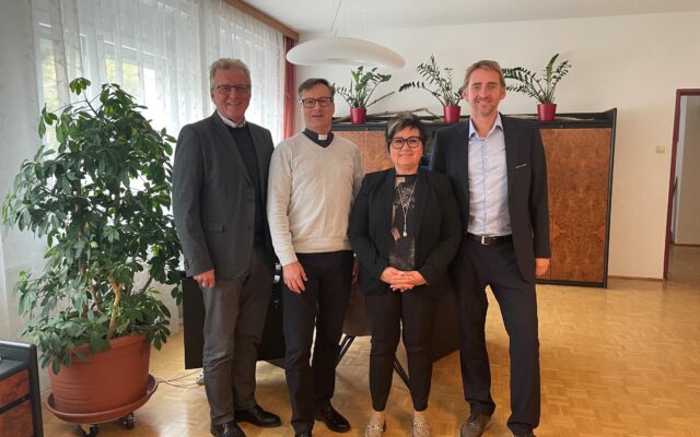Neu­er Pfar­rer in Arnold­stein