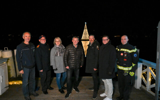 Ost­bucht erstrahlt im Advent­licht
