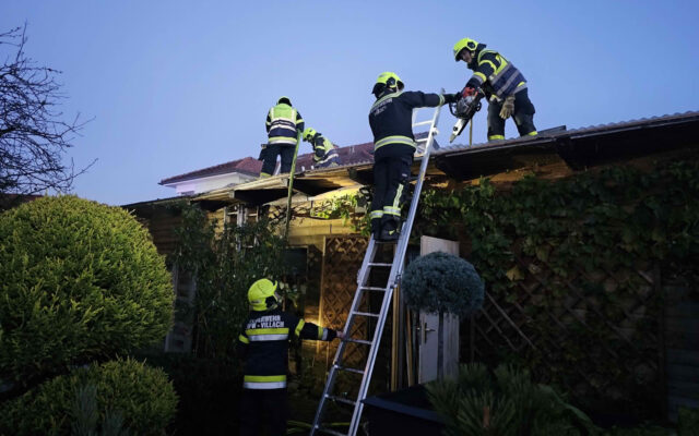 Brand in Neben­ge­bäu­de in Auen