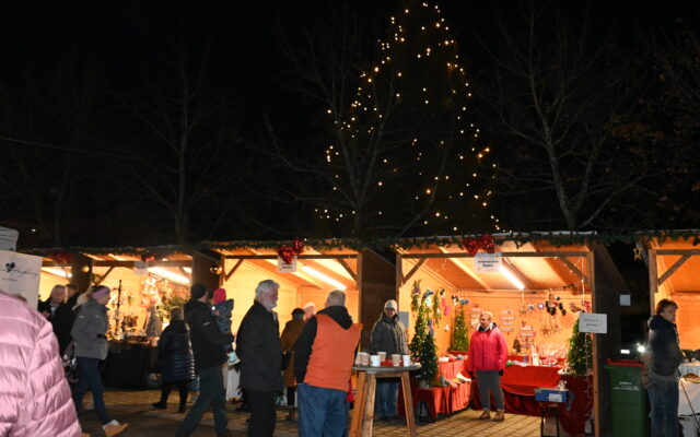Wern­berg lädt zum Advent­markt