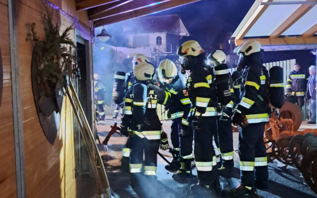 Brand in Neben­ge­bäu­de