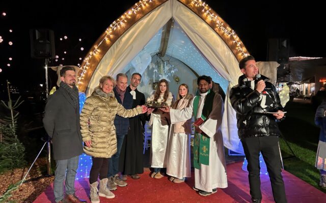 Vel­de­ner Advent fei­er­lich eröff­net