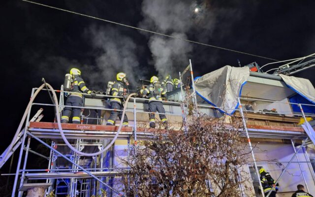 Dach­stuhl­brand in  St. Jakob