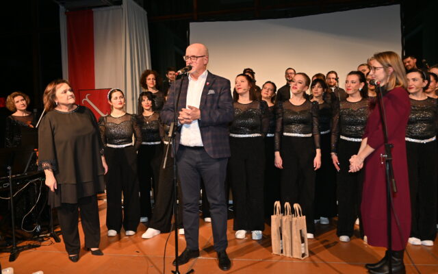 “Free­voices” lud zum Weih­nachts­kon­zert