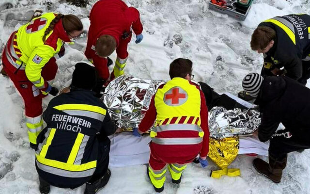 Sturz bei Schnee­räu­mung am Dach