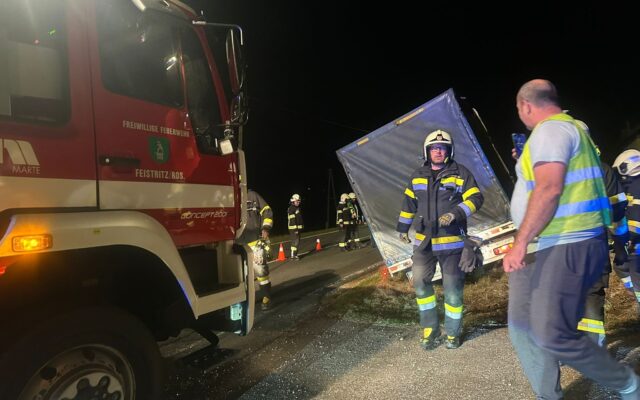 Fahr­zeug nach Unfall gebor­gen