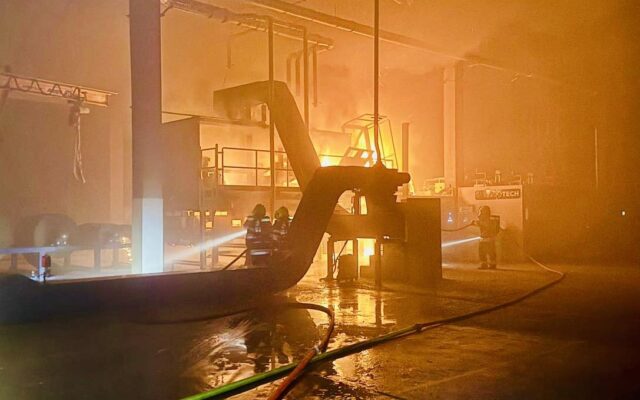 Gewer­be­park: Maschi­ne lös­te Brand aus