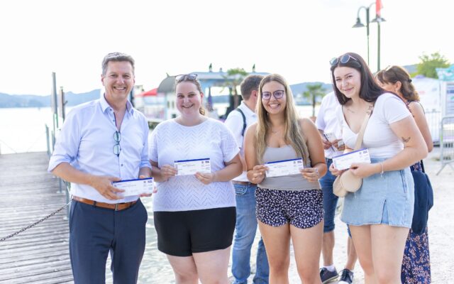 1.000 Ehren­amt­li­che bei Star­nacht ein­ge­la­den