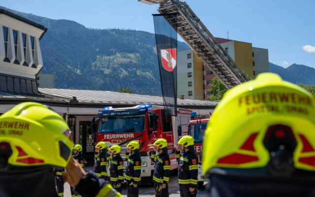 Feu­er­wehr nimmt Abschied von Chris­ti­an Eder