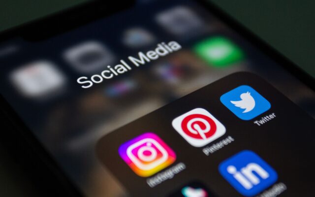 Social Media soll für Kin­der ein­ge­schränkt wer­den