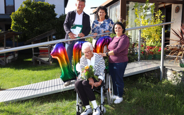 Kla­gen­fur­te­rin fei­ert ihren 100. Geburts­tag