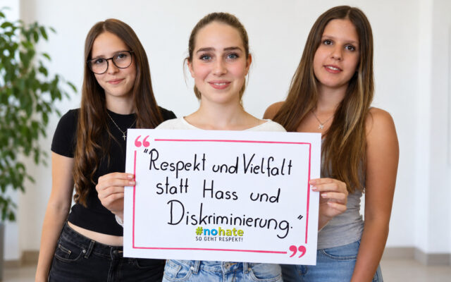 Jugendliche setzen Zeichen gegen Hass im Netz